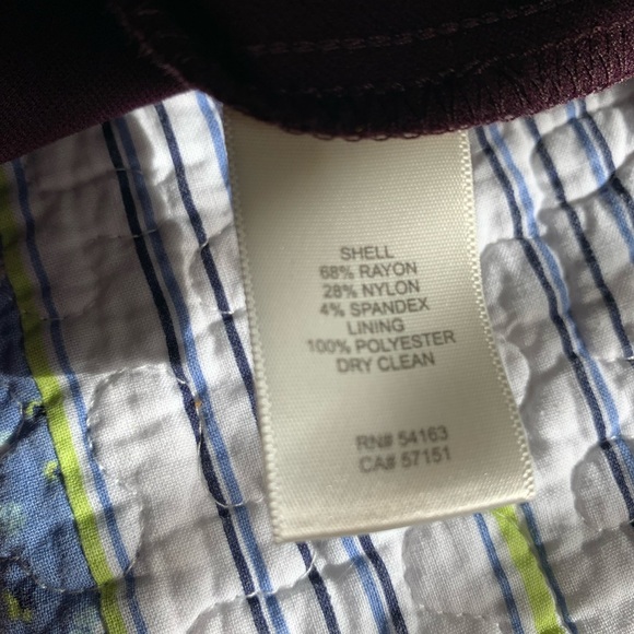 Sleeveless fit and flare color-blocked dress. - Picture 5 of 5